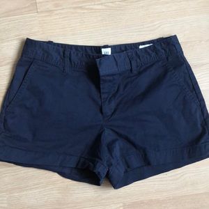⭐Woman’s GAP Navy Blue shorts - size 8